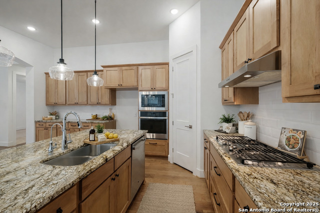 1020 Easy Gruene Property Photo 10
