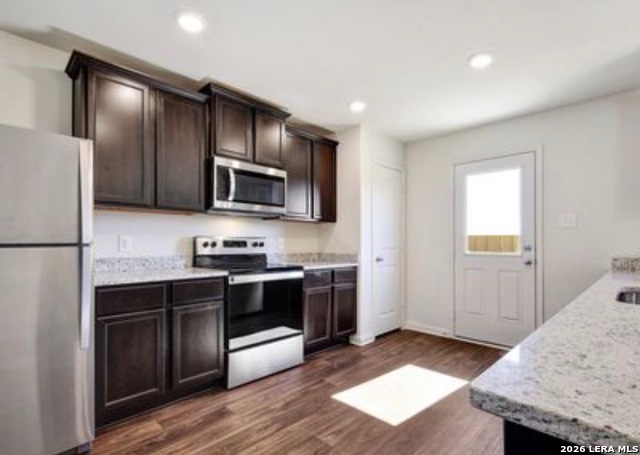 7273 Jebson Pass Property Photo 4