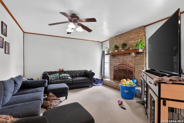 210 W Redbud St Property Photo 3