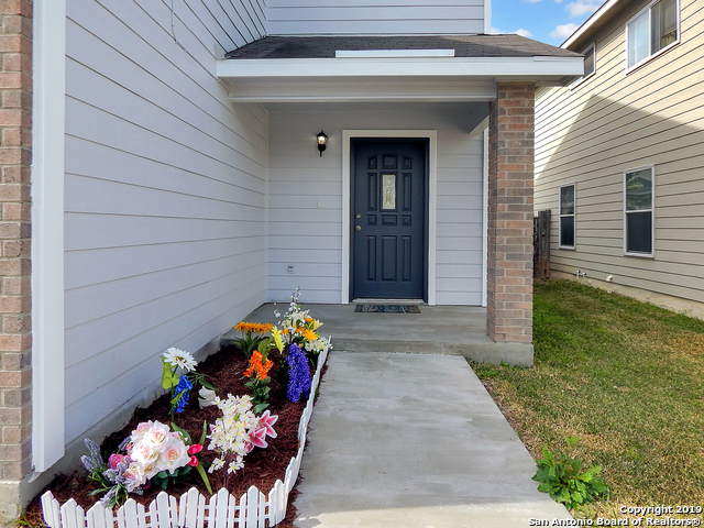 211 Quince Flower Property Photo 2