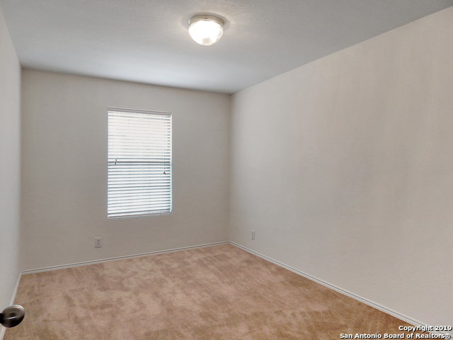 211 Quince Flower Property Photo 9