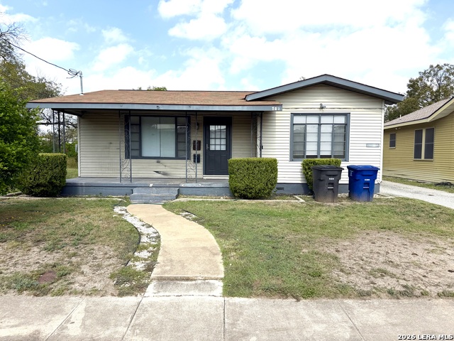 319 Harding Pl Property Photo 2