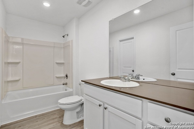 13528 Barton Cv Property Photo 10