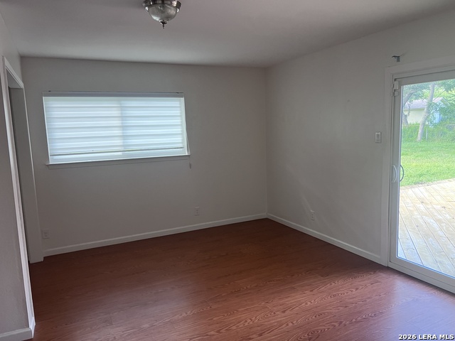 9219 Garden Ridge Dr Property Photo 9