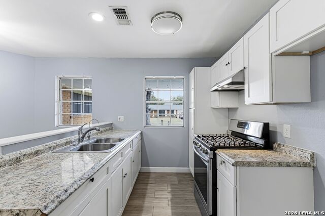 4623 Old Coach Ln Property Photo 11