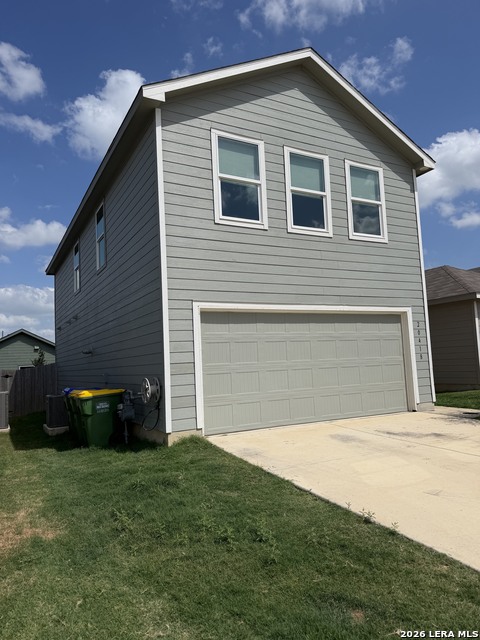 20418 Onyx Ring Property Photo 4