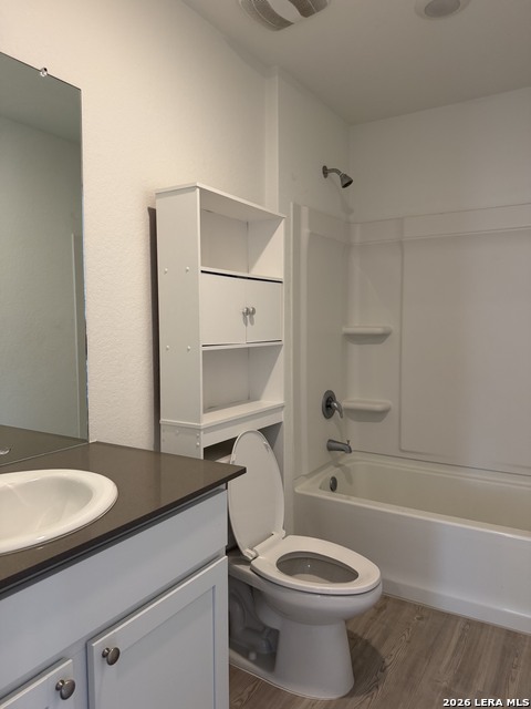 20418 Onyx Ring Property Photo 14