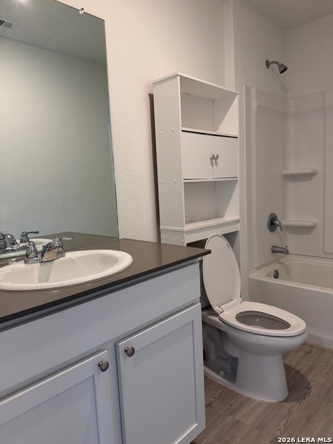 20418 Onyx Ring Property Photo 17