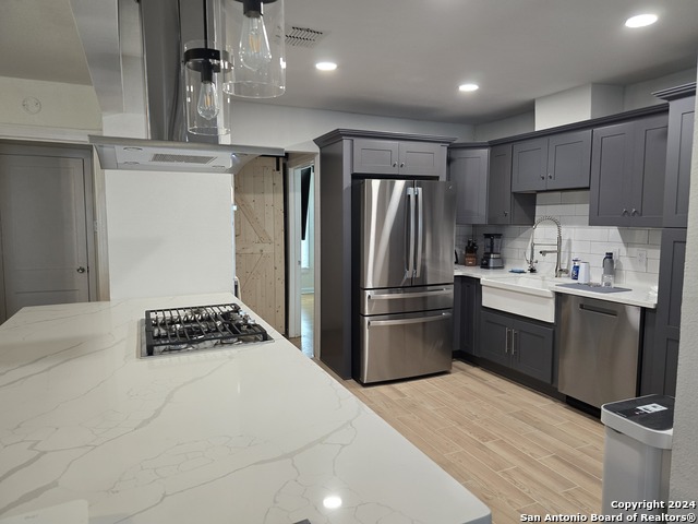 122 Leming Property Photo 3