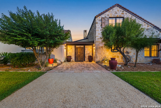 277 Majestic Ridge Property Photo 3