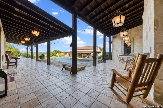 277 Majestic Ridge Property Photo 5