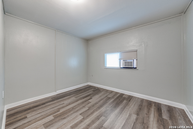 1311 Kayton Property Photo 8