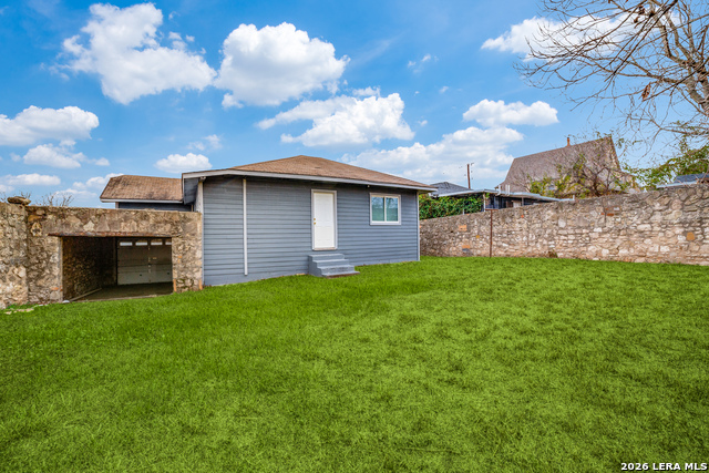 1311 Kayton Property Photo 11