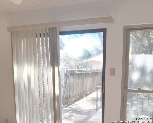 4202 W Shadow Oak Woods Property Photo 7