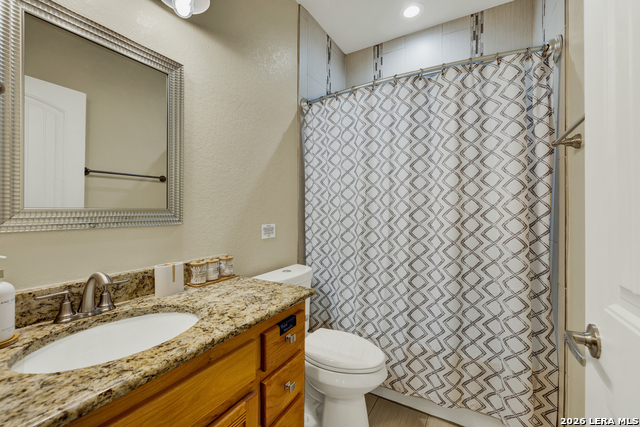 596 Riviera Dr Property Photo 25