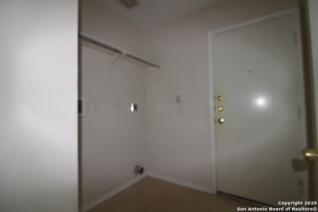 13142 Willowthorn Ln Property Photo 9
