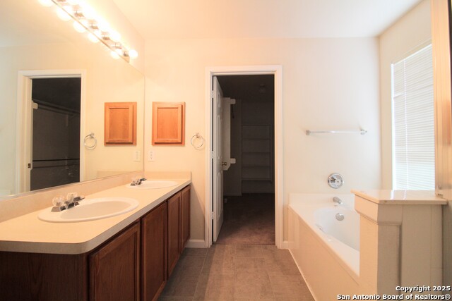 13142 Willowthorn Ln Property Photo 16