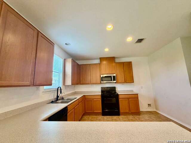 9927 Tampke Falls Property Photo 7