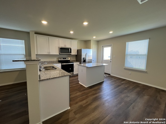 760 Heartseed Ave Property Photo 6
