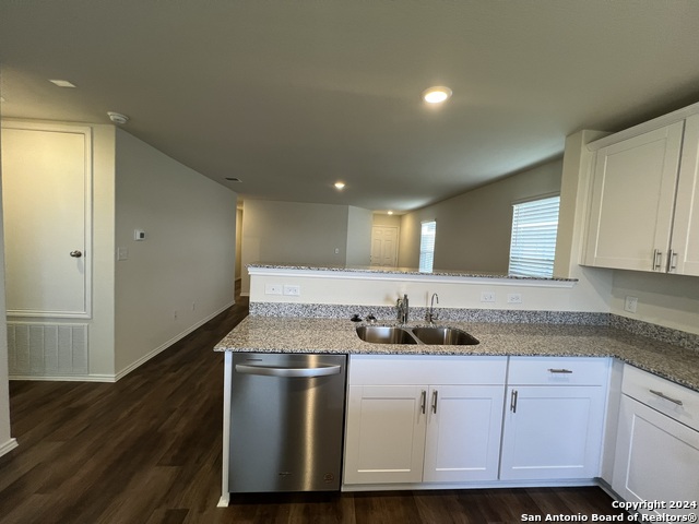 760 Heartseed Ave Property Photo 12