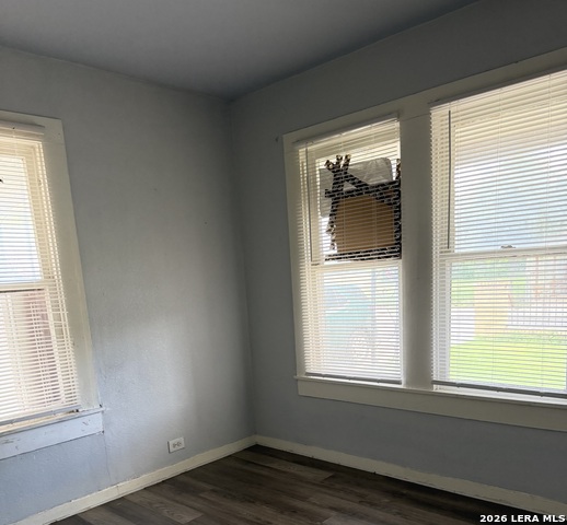 2826 Roselawn Rd Property Photo 10