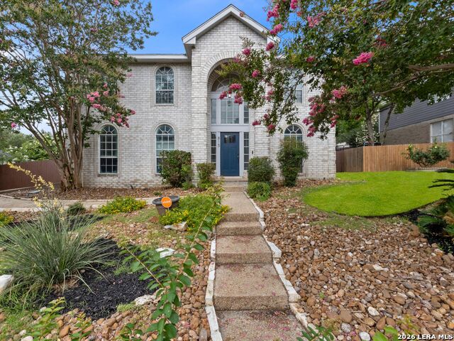 815 Stoneway Dr Property Photo 4