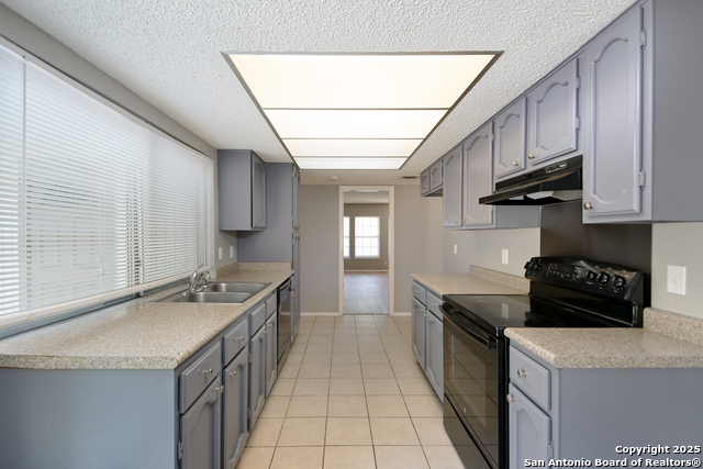 7414 Elderberry St Property Photo 4