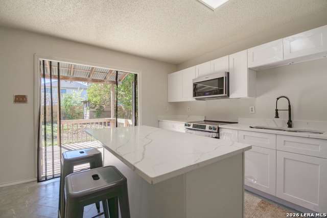 8166 Cheryl Meadow Dr Property Photo 12