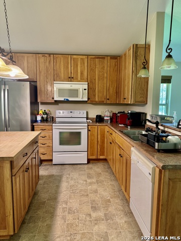 21680 Valley Park Dr Property Photo 15