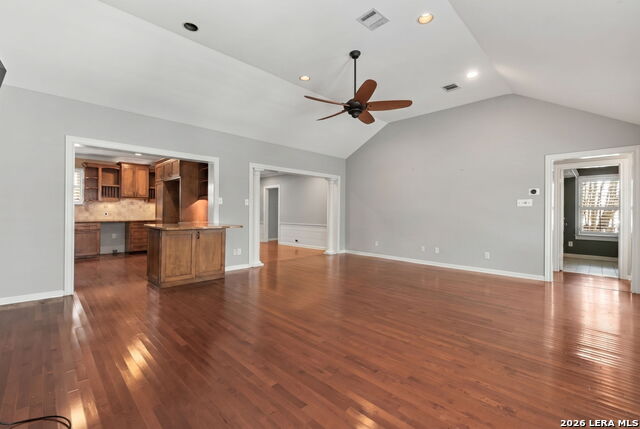 216 Tuxedo Ave Property Photo 13