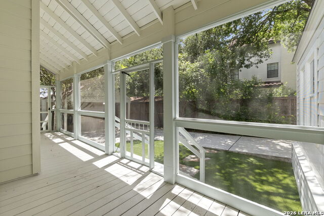 216 Tuxedo Ave Property Photo 28