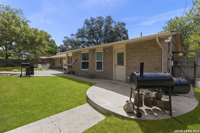 421 Windcrest Dr. Property Photo 30
