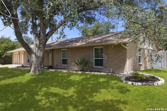421 Windcrest Dr. Property Photo 37