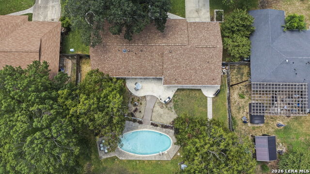 421 Windcrest Dr. Property Photo 38