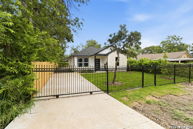 412 Monticello Ct Property Photo 6