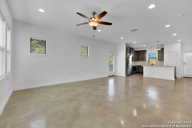 1162 N Olive St Property Photo 4