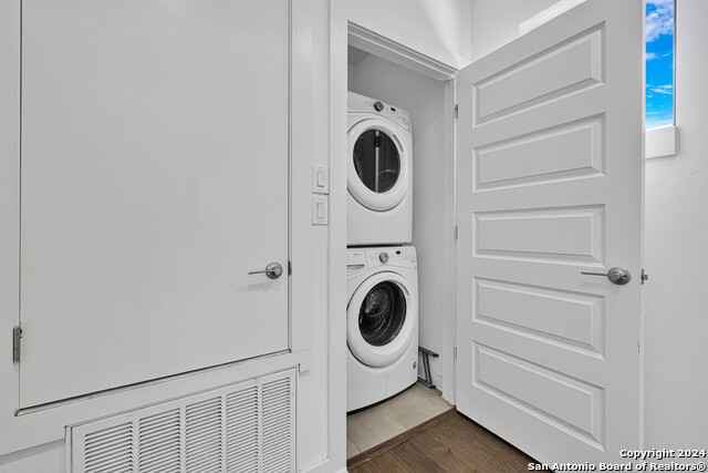 1162 N Olive St Property Photo 14