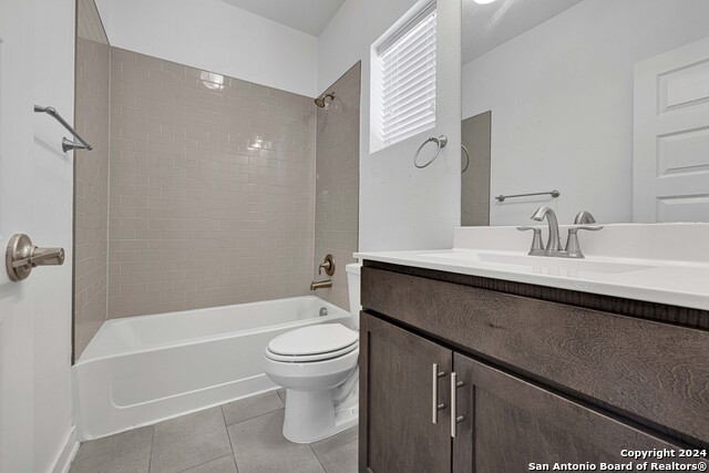 1162 N Olive St Property Photo 17