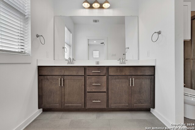 1162 N Olive St Property Photo 21
