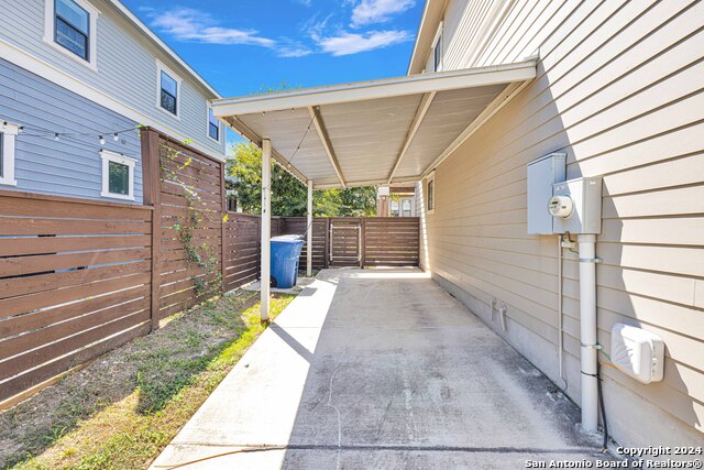 1162 N Olive St Property Photo 26