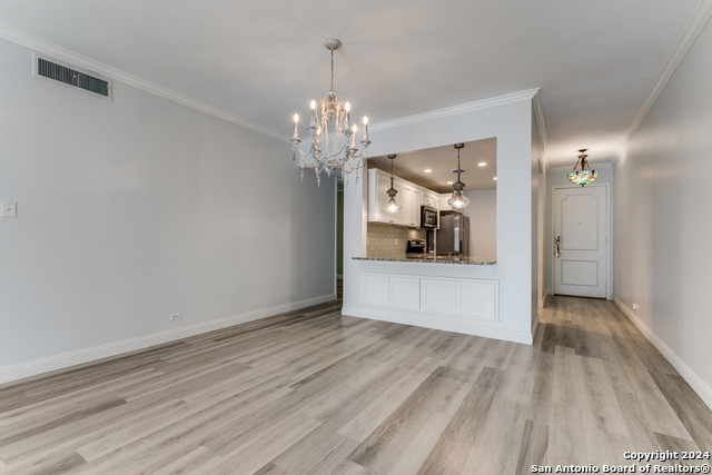 7709 Broadway Property Photo 4