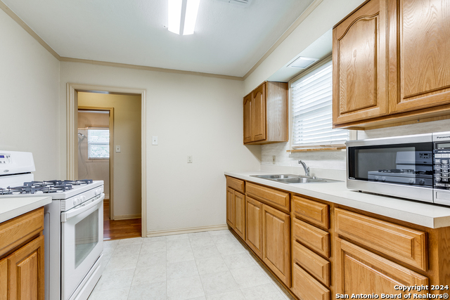 322 Byrnes Dr Property Photo 8