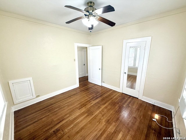 127 W Craig Pl Property Photo 12