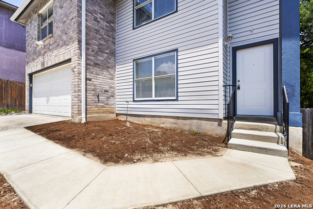 7705 Autumn Bluff Property Photo 5