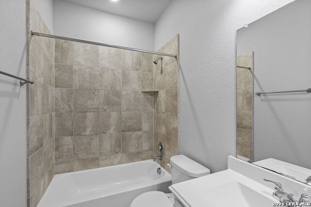 1526 Balcones Fault Property Photo 30