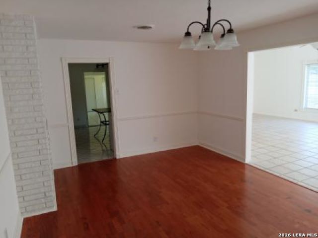 327 Rockhill Dr Property Photo 3