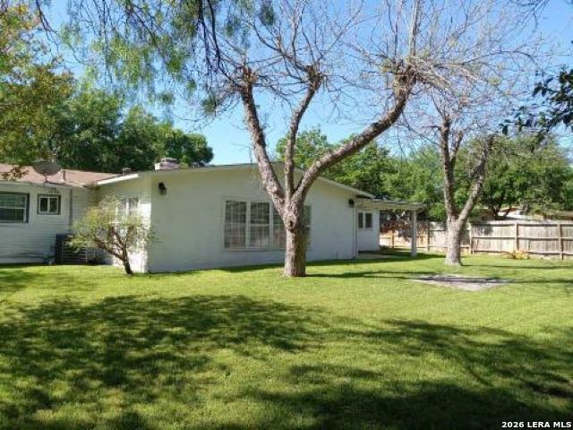 327 Rockhill Dr Property Photo 9