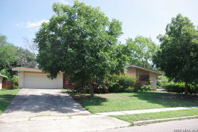 323 Coronet Property Photo 1