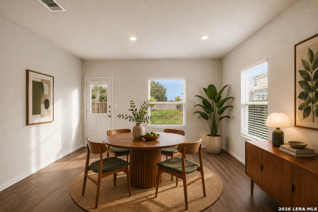 5403 Daniel Way Property Photo 4