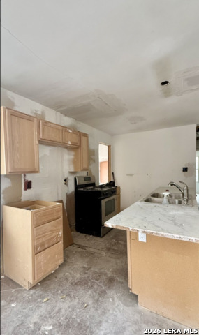114 Lelani St Property Photo 4